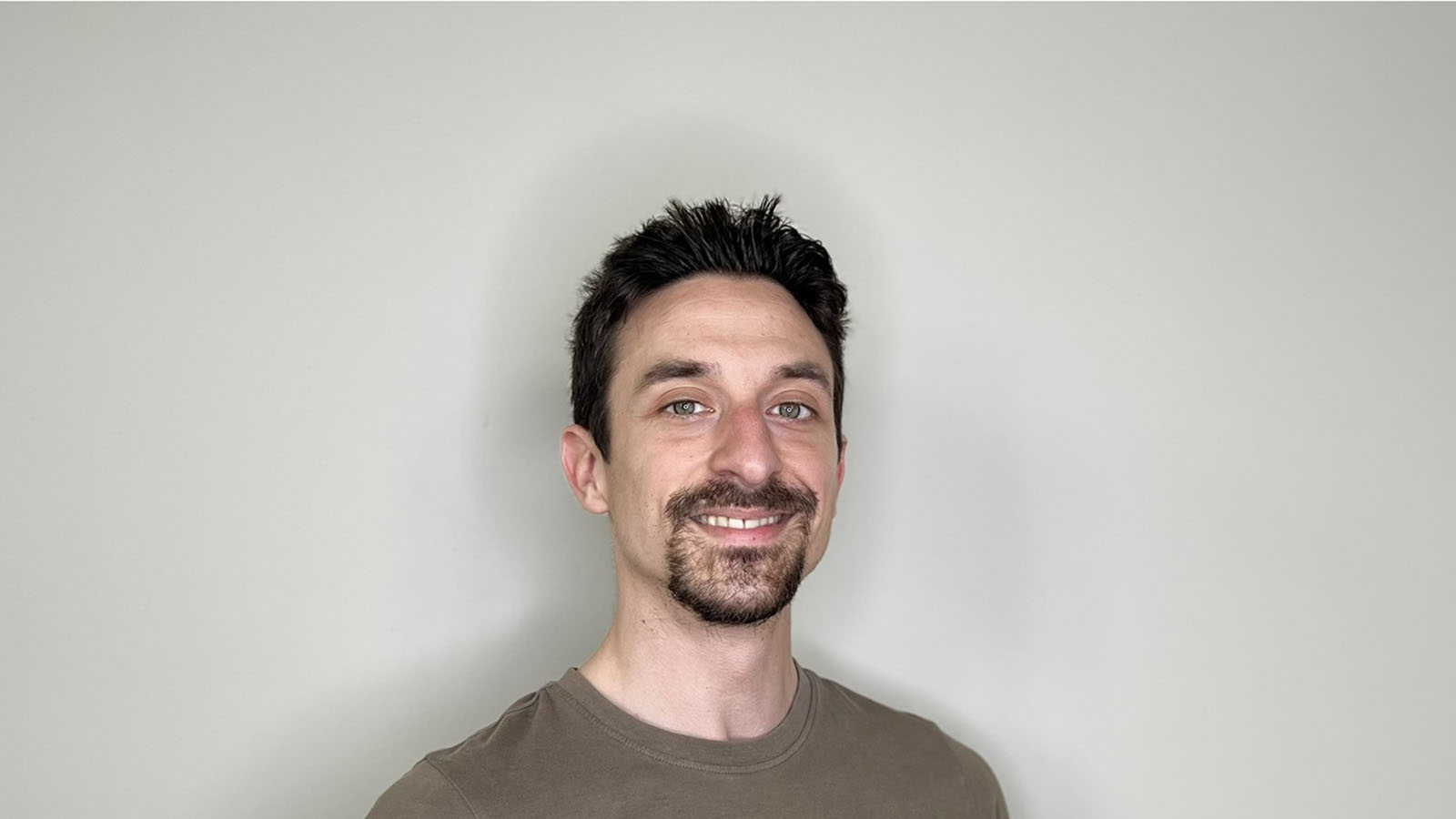 Mitarbeiterfoto- Amann, Lukas (Psychologe); 2025, 04. 23., 01